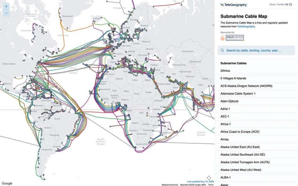 Screenshot of SubmarineCableMap.com